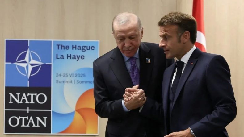 Rus Medyasından İlginç Bir Değerlendirme: Macron'un Tavrı Babylade Gibi!