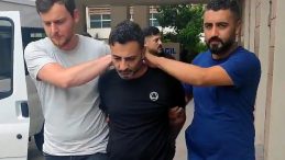 Sahte Kimlikle 8 Yıl Firar Yaşadı, Çöp Atarken Yakalandı