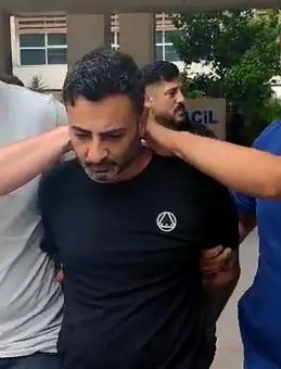 Sahte Kimlikle 8 Yıl Firar Yaşadı, Çöp Atarken Yakalandı