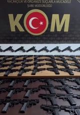 Sakarya’da 5 Milyon TL Değerinde 100 Silah Yakalandı!