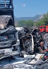 Sakarya’da Üç TIR Kaza Yaptı! Yangın Çıktı! 1 Ölü, 2 Yaralı