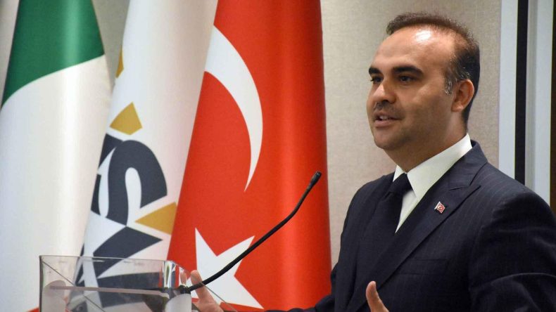 Sanayi ve Teknoloji Bakanı Kacır, MÜSİAD İtalya Toplantısında Açıklamalarda Bulundu