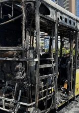 Sarıyer’de İETT Otobüsü Alev Alev Yandı! 25 Yolcu Güvenli Bir Şekilde Tahliye Edildi!