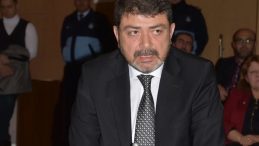 Selefi Soyer’e ‘sorumsuz’ demişti: Karşıyaka’da aynı sözleşmeyi Tugay da imzalamış