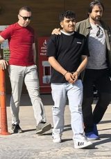 Sigara Paketini Düşürdüğü İçin Bıçaklanan Genç: Saldırgan Arkadaş Tutuklandı