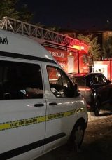 Siirt’te Polis Lojmanında Yangın: 13 Kişi Hastaneye Sevk Edildi