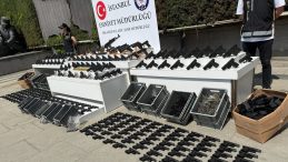 Silahlı Çetelere Darbe! Susturucularla Yakalandılar