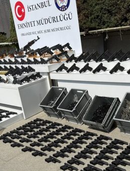 Silahlı Çetelere Darbe! Susturucularla Yakalandılar