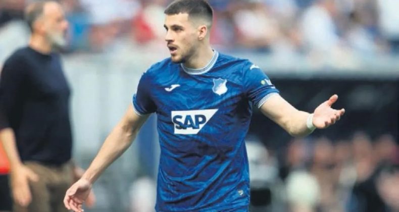 Simao, Dahl’ı aldı Jurasek’i verdi
