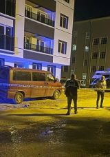 Sokak Ortasında Evlat Vahşeti: Babasını Defalarca Bıçakladı!