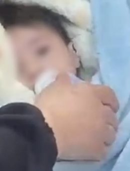 Sokakta Terk Edilmiş Bebek Bulundu: Polis Ekipleri Koruma Altına Aldı