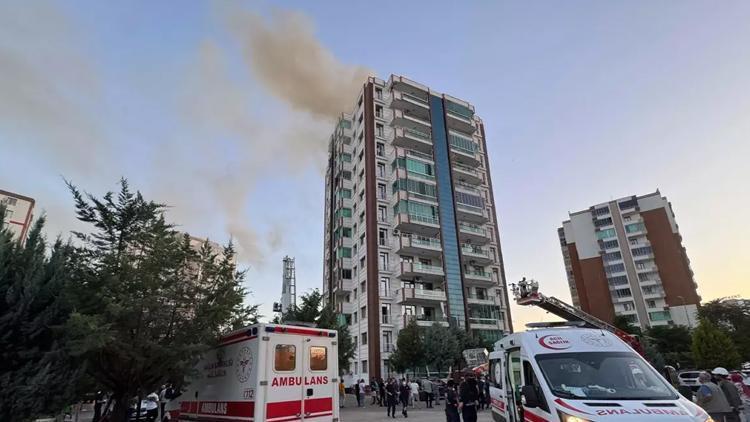 Son dakika haberi… Diyarbakır’da 13 katlı apartmanda yangın: 2’si çocuk 3 kişi hayatını kaybetti