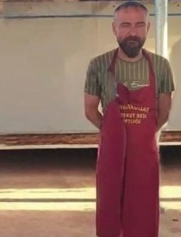 Sopayla öldürdükleri adamı 'kanepeden düştü' diye ihbar ettiler