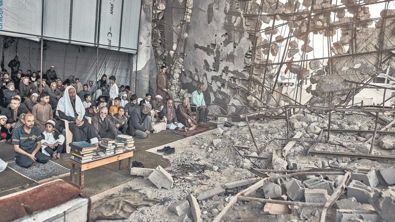 Soykırımcı İsrail, Bayramda da Katliamlarına Devam Etti