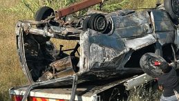 Sürücü Camdan Tarlaya Fırladı: 1 Ölü