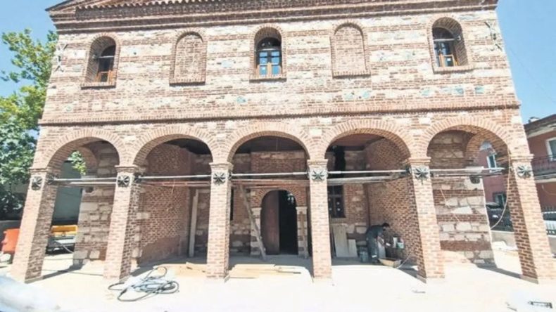 Tarihi Cami İbadete Hazır