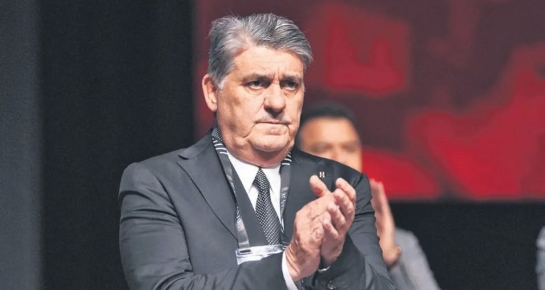 Tarihi kongrede tarihi kararlar