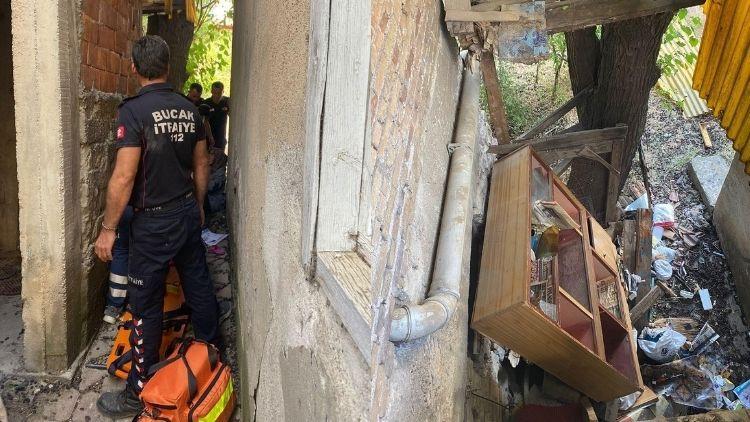 Tatilde Balkon Faciası! Anne ve Kızı Yaralandı