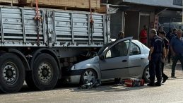 Tıra Arkadan Çarpan Otomobilin Sürücüsü Hayatını Kaybetti!