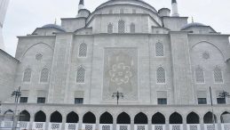 Trabzon’da 15 Bin Kişilik Cami Açılışa Hazırlanıyor