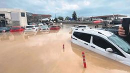 Trabzon’da Sel Felaketi: Bir Kişi Kayboldu