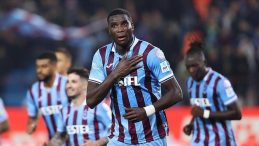 Trabzonspor'un Eski Golcüsü Geri Dönüyor