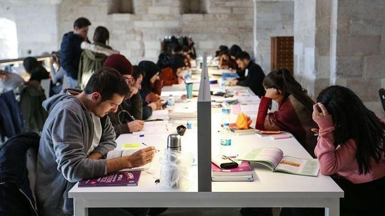 Türk Öğrenciler Katar’da Lisans Eğitimi Alacak