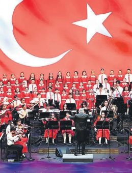 Türkiye Yüzyılı’nın Çocuk Korosu Sanatseverlerle Buluşuyor