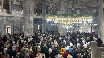 Türkiye’de İlk Kurban Bayramı Namazı Iğdır’da Kılındı