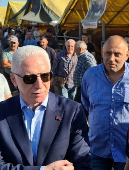 Vali Gül, Esnafı ve Kurban Satış Pazarını Ziyaret Etti!