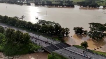 Venezuela&apos;nın Şiddetli Yağışları Binlerce Kişiyi Vurdu