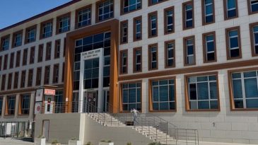 Yalova'da dehşet verici saldırı! Arkadaşını boğazından bı&ccedil;aklayarak katletti