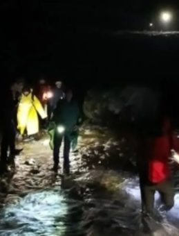 Yaylada Mahsur Kalan 75 Kişilik Grubun İmdadına Ekipler Ulaştı