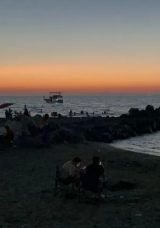 Yer Hatay: Denize atlarken kayalıklara &ccedil;akıldı