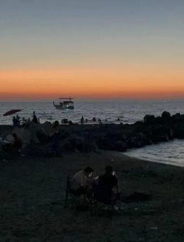 Yer Hatay: Denize atlarken kayalıklara çakıldı