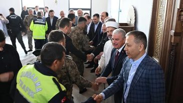 Yerlikaya ve Tekin Bayramı Memleketlerinde Karşıladı