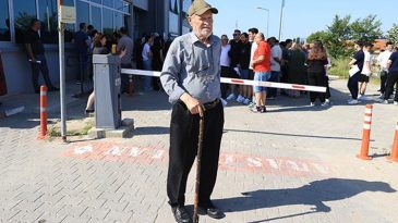 YKS’nin En Yaşlı Adayı! 8. Kez Üniversite Sınavına Girdi