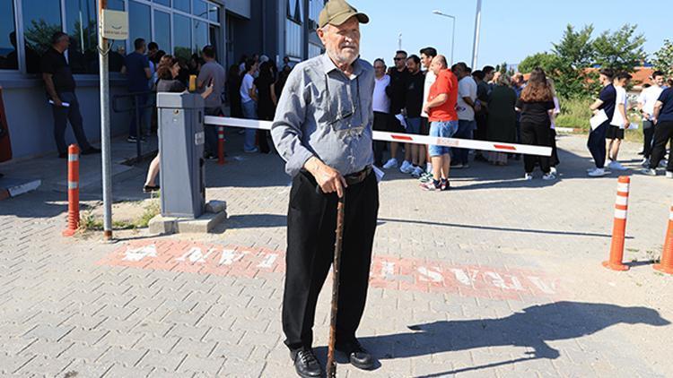 YKS’nin En Yaşlı Adayı! 8. Kez Üniversite Sınavına Girdi