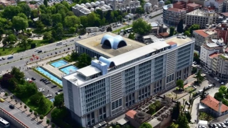 Yolsuzluk Soruşturmasında Gözaltına Alınan Mustafa Keleş ve Murat Keleş Adliyeye Sevk Edildi