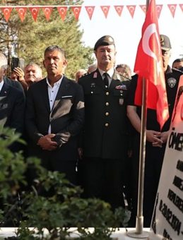 15 Temmuz Kahramanı Şehit Ömer Halisdemir Kabri Başında Anıldı