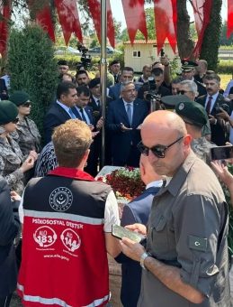 15 Temmuz Şehidi Emniyet Müdürü Ufuk Baysan’ın Kabri ve Baba Evi Ziyaretçi Akınına Uğradı