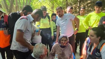 3 G&uuml;nd&uuml;r Her Yerde Aranıyordu! Mağaradan &Ccedil;ıktı