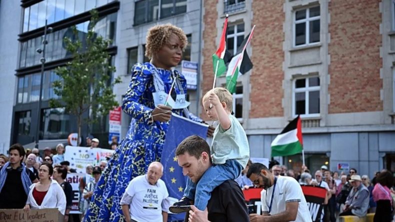 30 Ülke İsrail'e Karşı Bir Araya Geldi