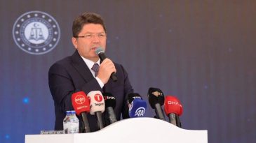Adalet Bakanı Gaziantep&rsquo;te: T&uuml;rkiye Y&uuml;zyılı Ter&ouml;rs&uuml;z Olacak
