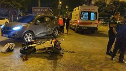 Adana'da Motosiklet ile Otomobil Çarpıştı: Motosiklet Sürücüsü Hayatını Kaybetti