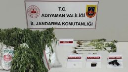 Adıyaman'da Jandarma Uyuşturucu Tacirlerine Operasyon Düzenledi