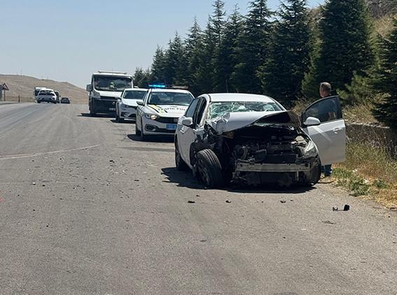 Afyonkarahisar'da Zincirleme Trafik Kazası: 4 Kişi Yaralandı