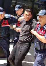 Alanya&rsquo;da Eski Eşini Bı&ccedil;aklayan Şahıs Tutuklandı
