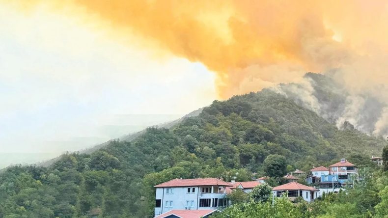 Alevlerle Savaşırken Can Verdiler: 10 Şehit, 14 Yaralı