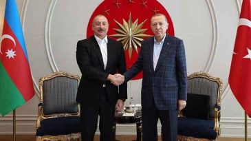 Aliyev'den Cumhurbaşkanı Erdoğan'a PKK'nın silah bırakması nedeniyle tebrik telefonu
